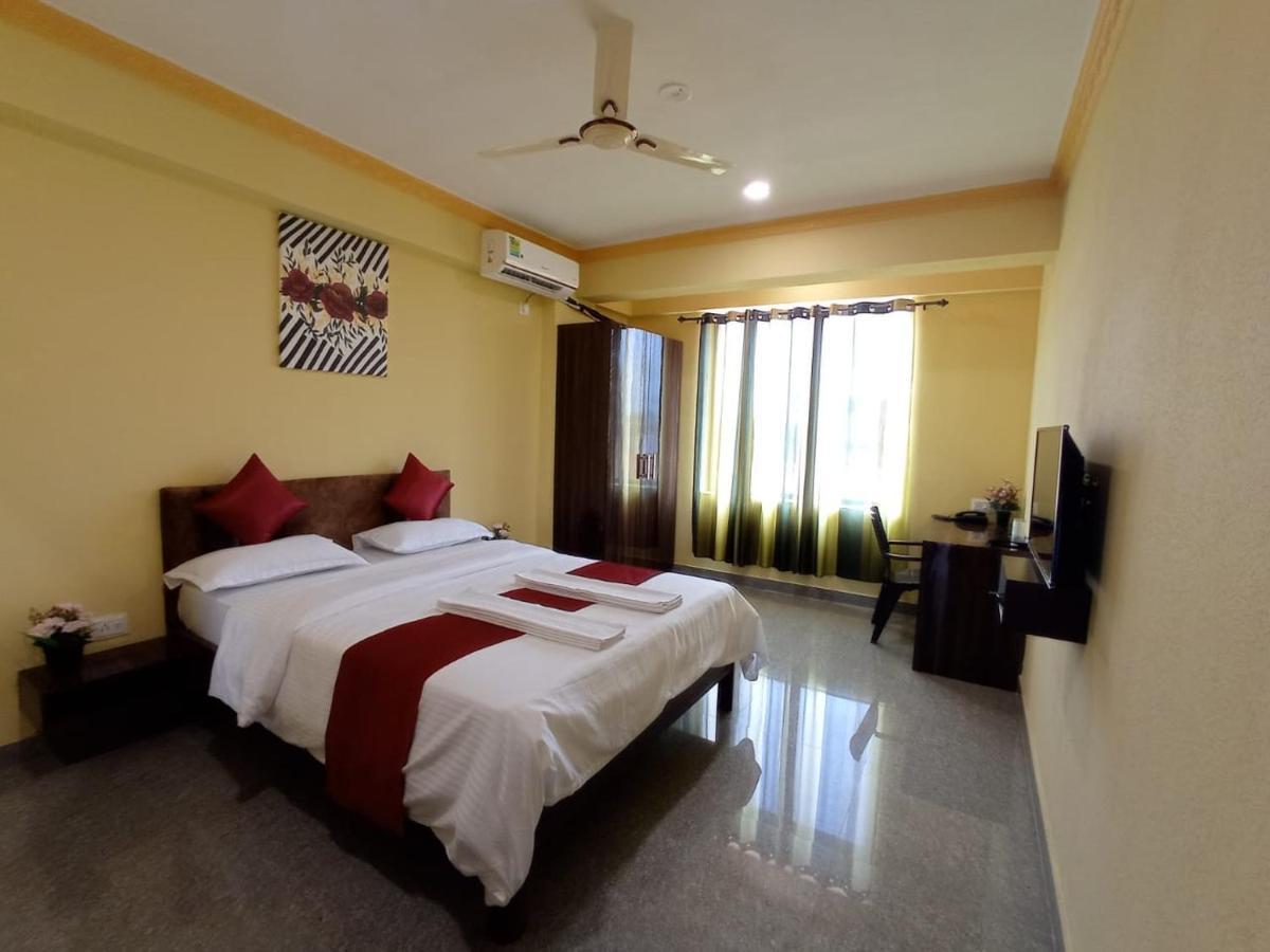 Brit'S Palace Goa Agacaim Exterior foto