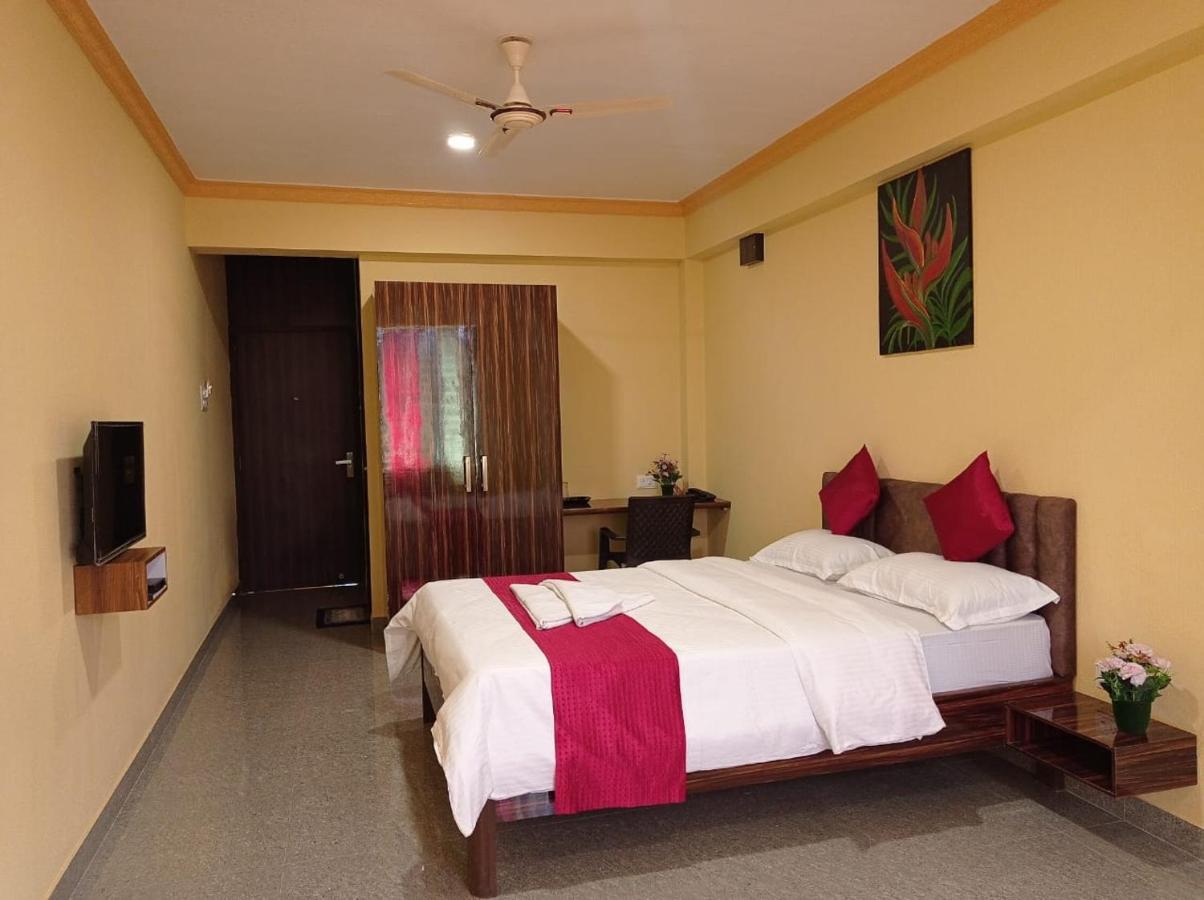 Brit'S Palace Goa Agacaim Exterior foto